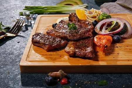 《味蕾的盛宴：广州餐饮文化的深度探索》